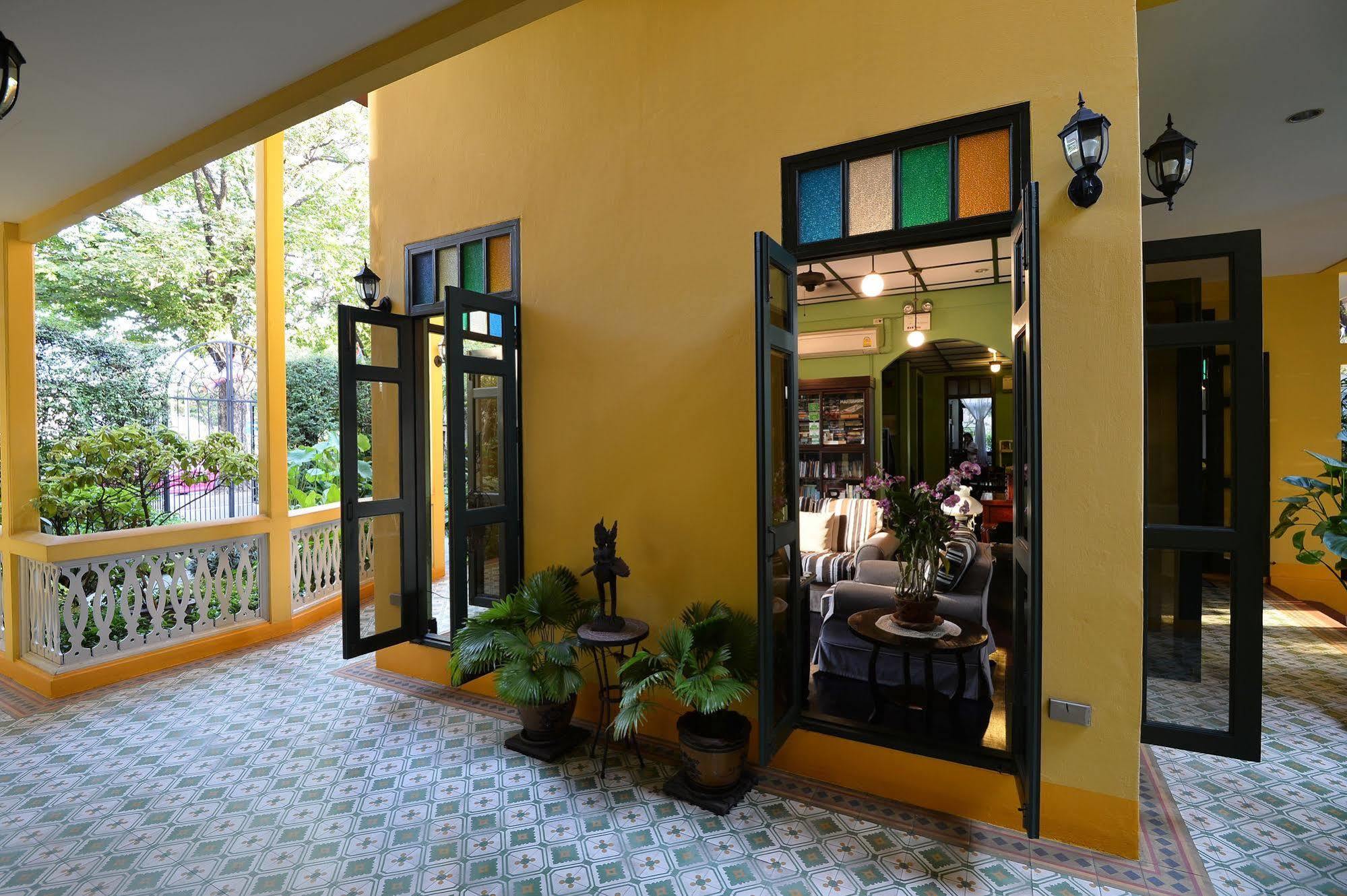 Baan Pra Nond Bed & Breakfast Bangkok Extérieur photo